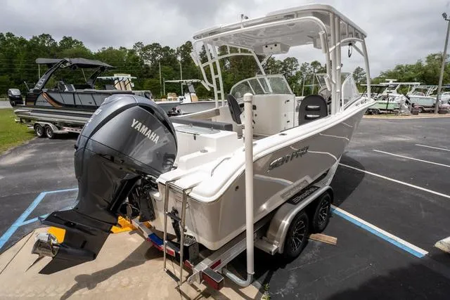 Slide: The Image of Sea Pro 240 Dual Console 2024 - 5