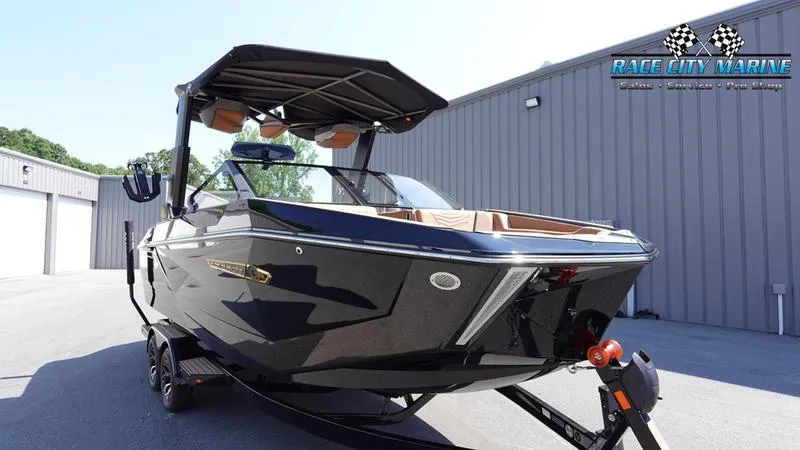 Slide: The Image of Super Air Nautique G23 - 2