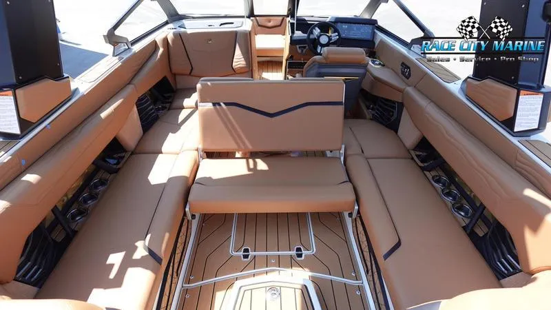 Slide: The Image of Super Air Nautique G23 - 21