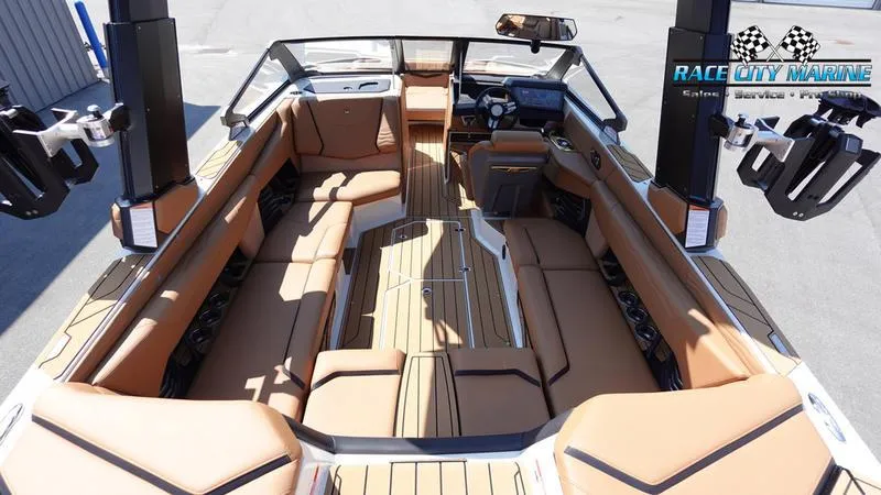 Slide: The Image of Super Air Nautique G23 - 22