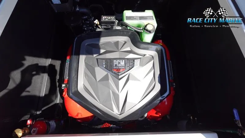 Slide: The Image of Super Air Nautique G23 - 43