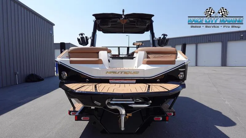 Slide: The Image of Super Air Nautique G23 - 5
