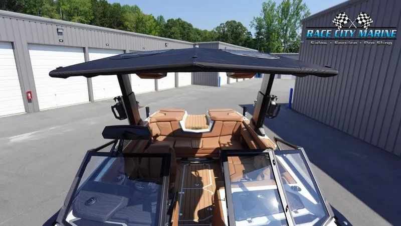 Slide: The Image of Super Air Nautique G23 - 8