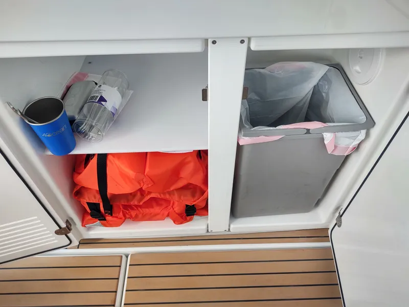 Slide: The Image of Total Chaos 9 cockpit lockers  - 21