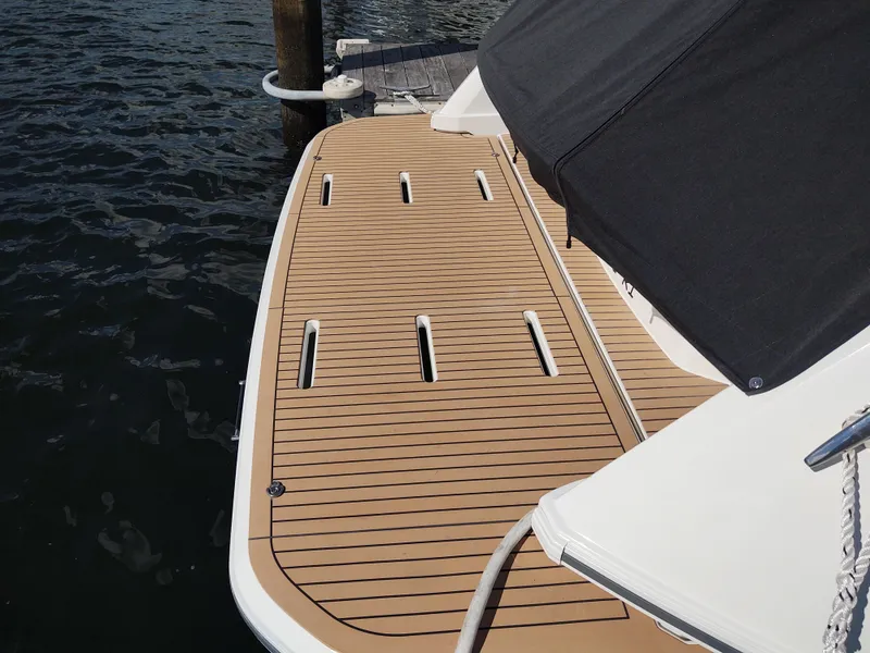 Slide: The Image of Total Chaos 9 Submersible swim platform  - 32