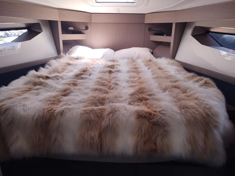 Slide: The Image of Total Chaos 9 fwd stateroom berth (cover does not stay with the boat) - 33