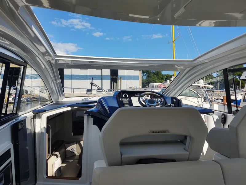 Slide: The Image of Total Chaos 9 Hatch open 1 - 6