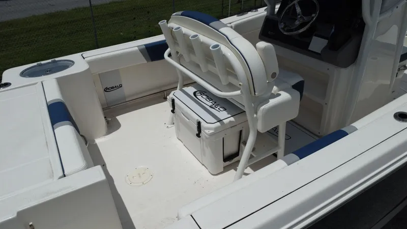 Slide: The Image of Robalo R230 Center Console 2024 - 19