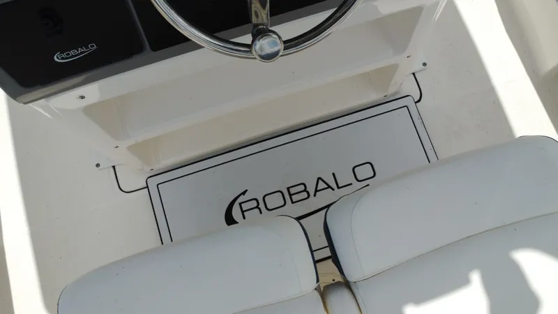 Slide: The Image of Robalo R230 Center Console 2024 - 21