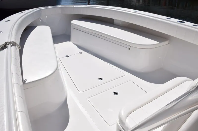 Slide: The Image of Forward seating, full coaming pads - 10