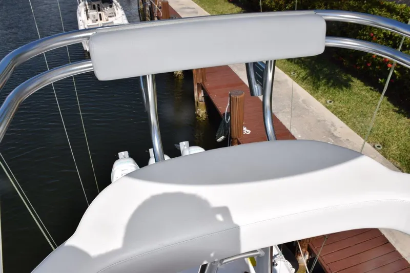 Slide: The Image of Tower seat with backrest - 15