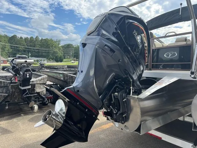 Slide: The Image of Veranda VR22RC 2025 - 7