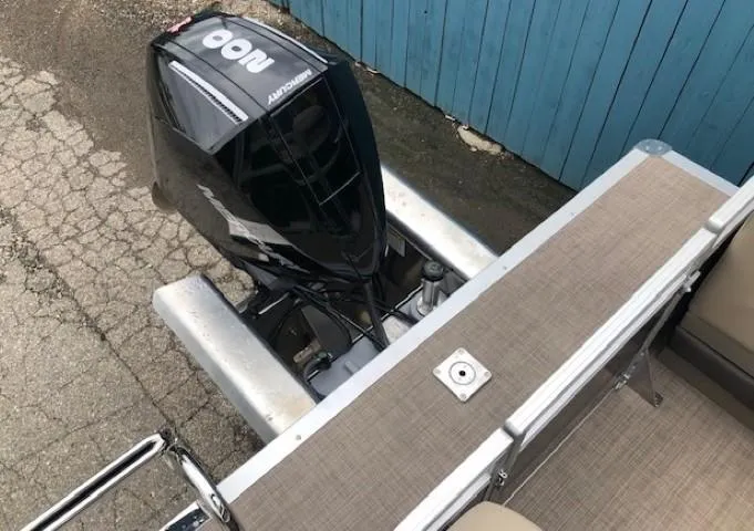 Slide: The Image of 2024 Sun Tracker Party Barge 22 XP3 with Mercury 200 outboard motor. - 30