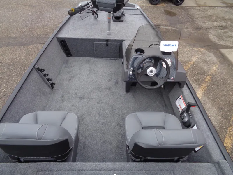 Slide: The Image of Tracker Bass Tracker Classic XL 2024 - 52