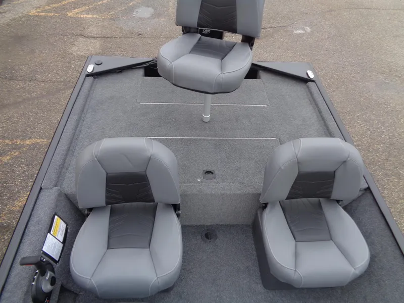 Slide: The Image of Tracker Bass Tracker Classic XL 2024 - 56