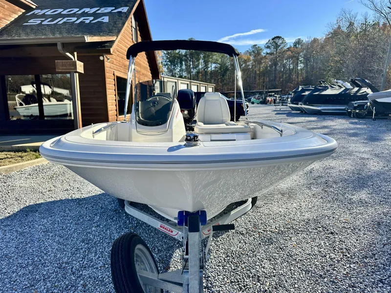 Slide: The Image of Boston Whaler 130 Super Sport 2025 - 4