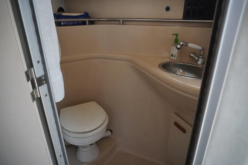 Slide: The Image of Bathroom in Wellcraft 3200 Martinique boat, year 1996. - 26