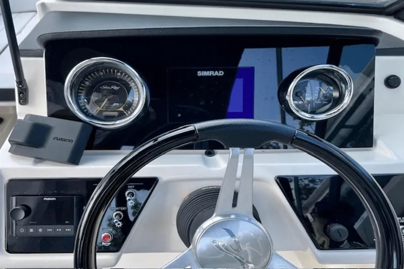 Slide: The Image of Sea Ray SPX 190 Outboard 2022 - 19