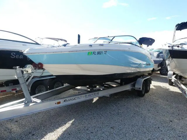 Slide: The Image of NauticStar 223 DC 2022 - 1