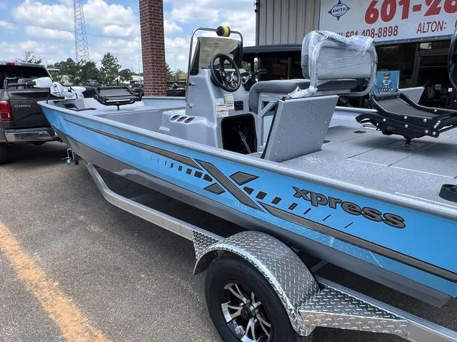 Slide: The Image of Xpress XP200CC 2025 - 7