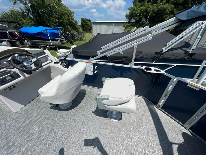 Slide: The Image of Godfrey Sweetwater Xperience 1880 FX 2023 - 17