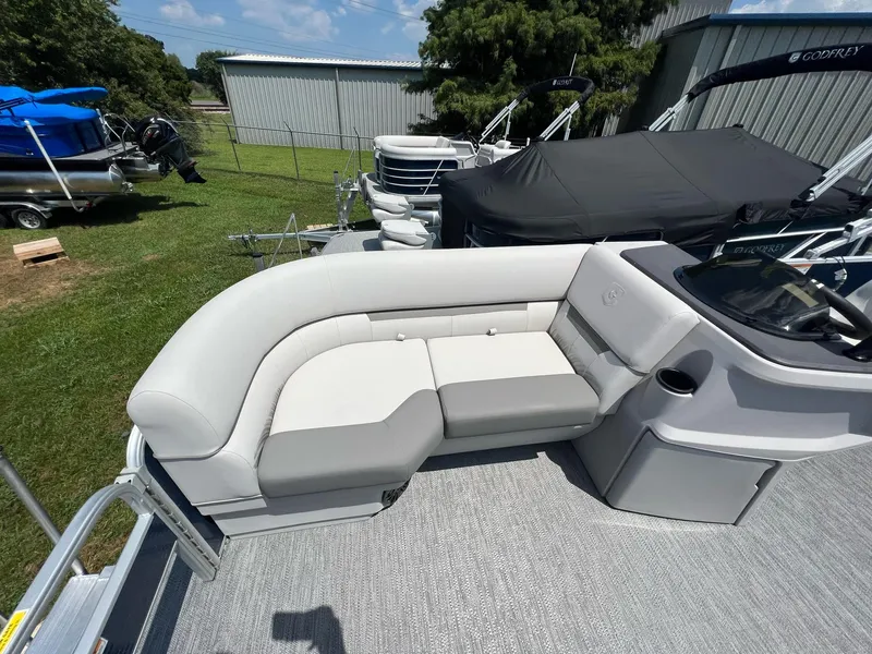 Slide: The Image of Godfrey Sweetwater Xperience 1880 FX 2023 - 6