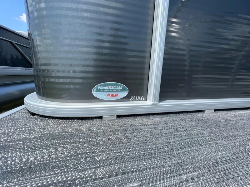 Slide: The Image of Godfrey Sweetwater Xperience 2086 FX 2023 - 10