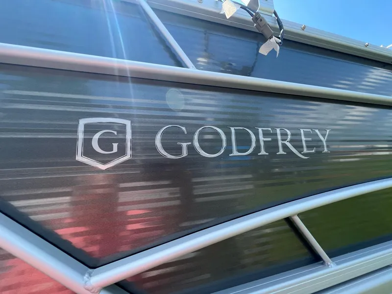 Slide: The Image of Godfrey Sweetwater Xperience 2086 FX 2023 - 7