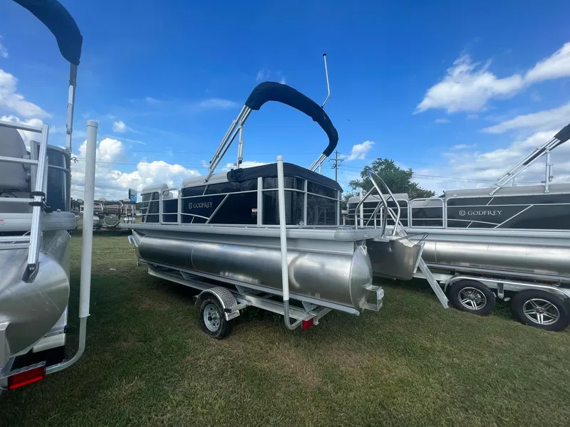 Slide: The Image of Godfrey Sweetwater Xperience 1880 CX 2023 - 8