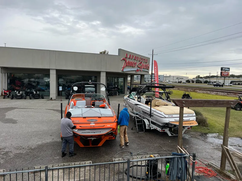 Slide: The Image of Sanger V215 SX 2023 - 28