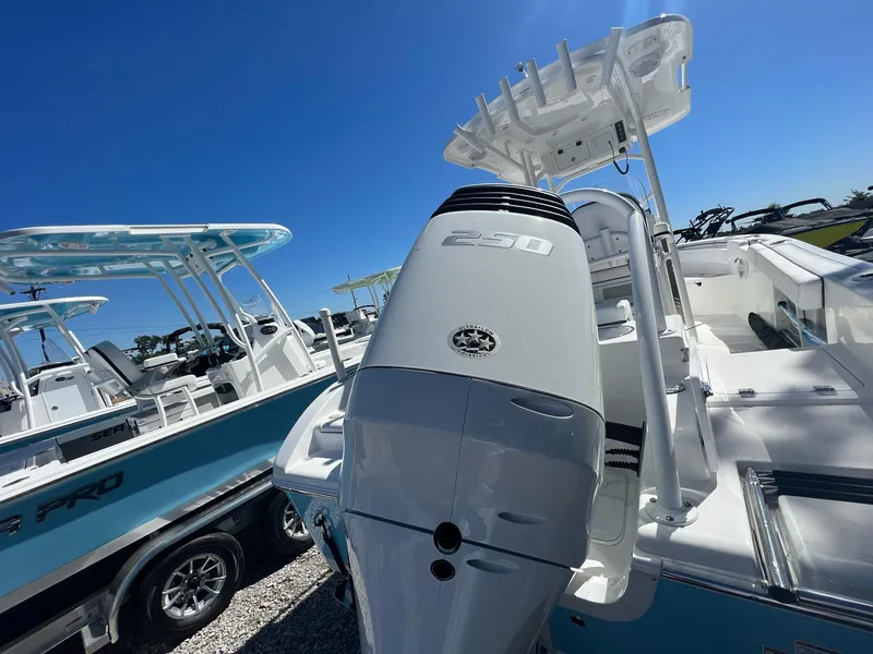 Slide: The Image of Sea Pro 222 Center Console 2024 - 12