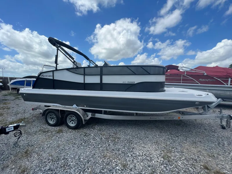 Slide: The Image of Hurricane FunDeck 2260 REF OB 2023 - 19