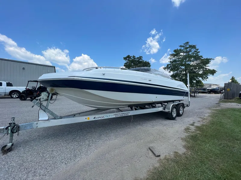 Slide: The Image of Hurricane SunDeck Sport 231 OB 2023 - 29