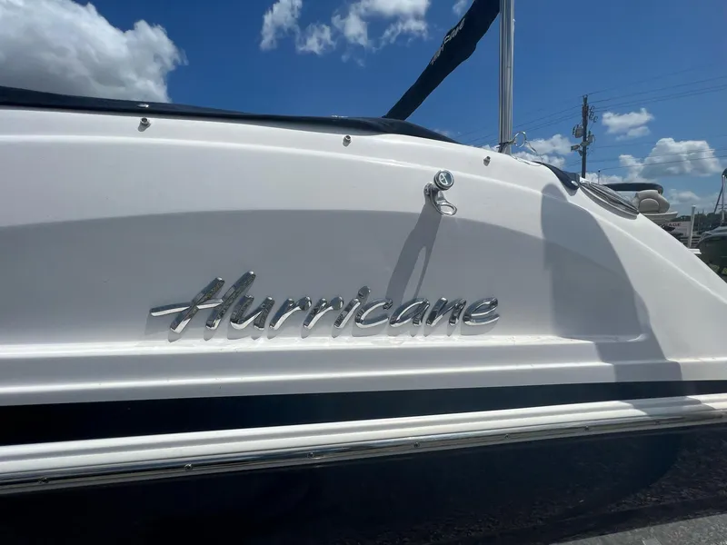 Slide: The Image of Hurricane SunDeck Sport 231 OB 2023 - 34