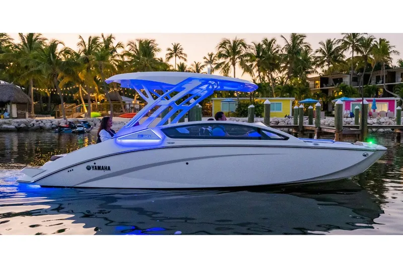 Slide: The Image of Yamaha 275SD 2024 - 12