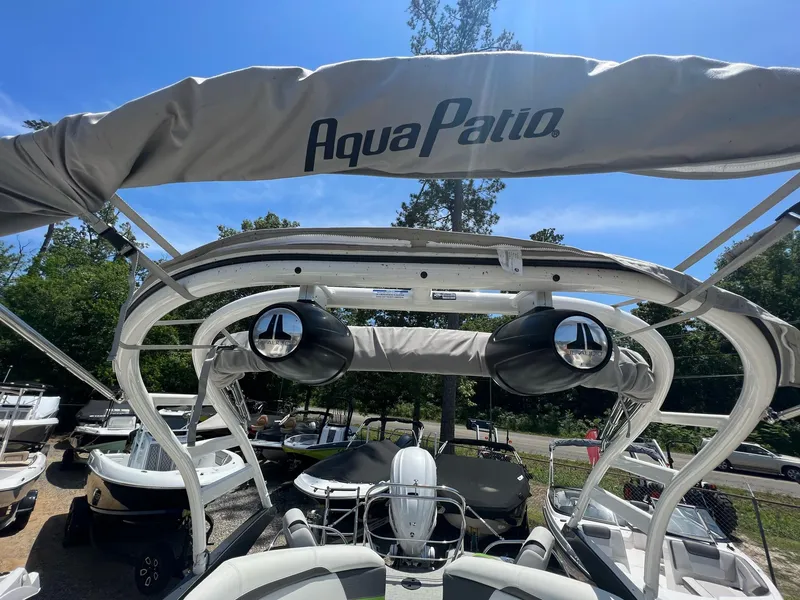 Slide: The Image of Godfrey XP 250 2023 - 11