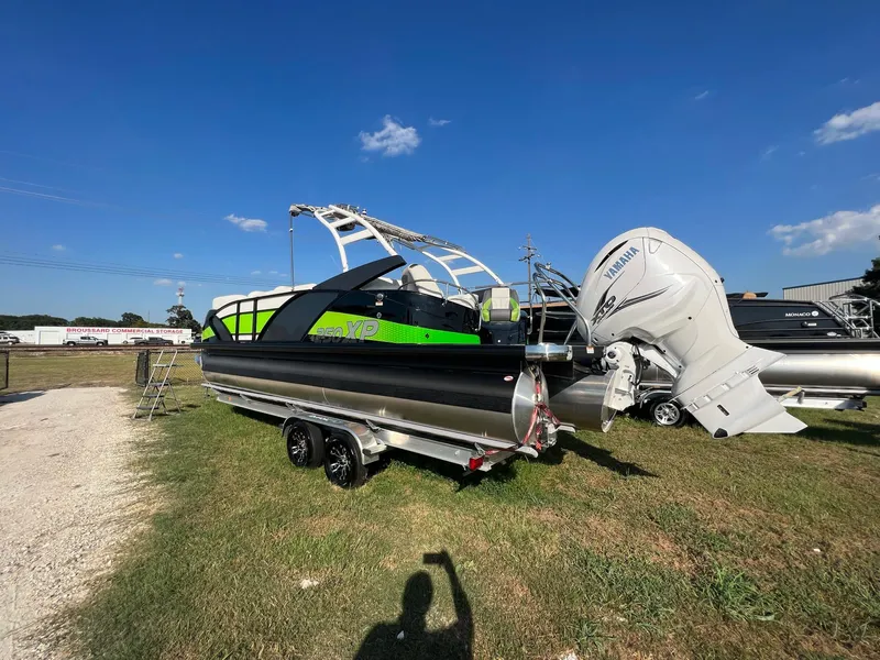 Slide: The Image of Godfrey XP 250 2023 - 20