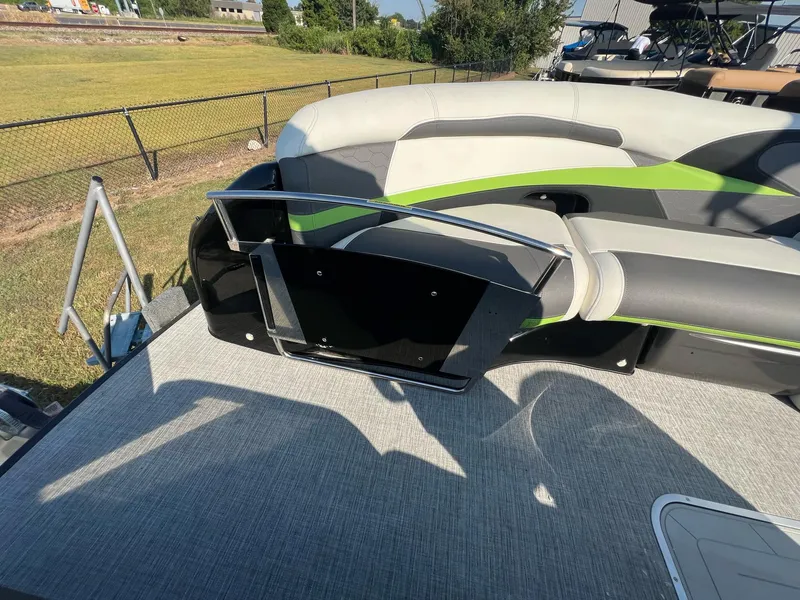 Slide: The Image of Godfrey XP 250 2023 - 27