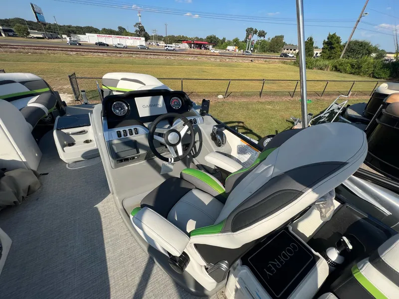 Slide: The Image of Godfrey XP 250 2023 - 29