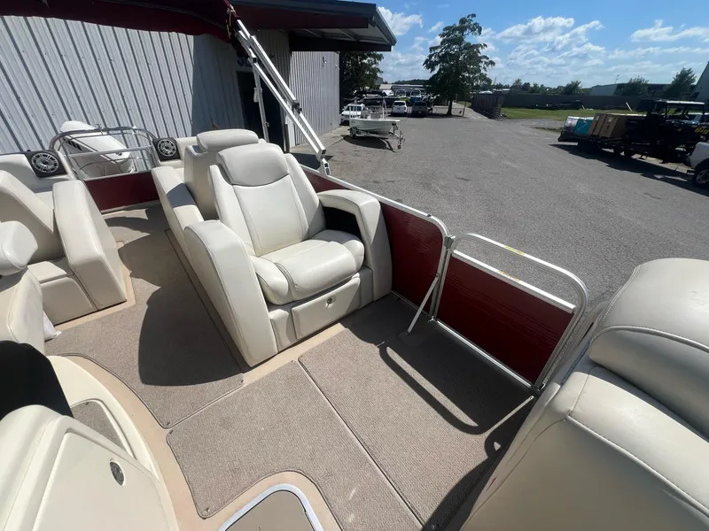 Slide: The Image of Aqua 240 SLR 2015 - 16