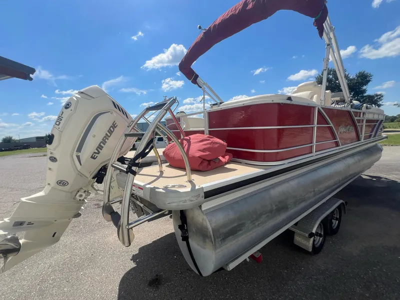 Slide: The Image of Aqua 240 SLR 2015 - 6