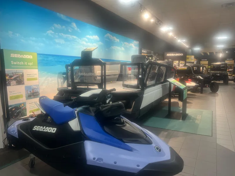 Slide: The Image of Sea-Doo Switch 19 2024 - 11