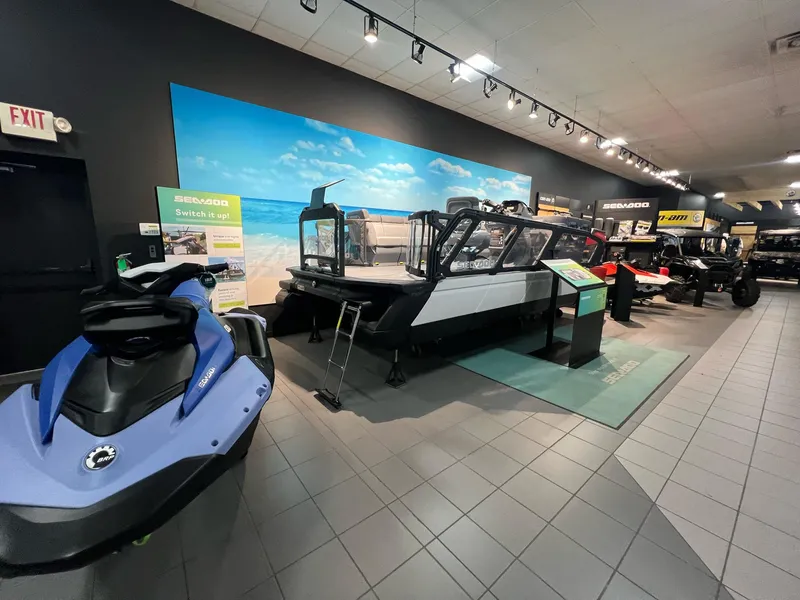 Slide: The Image of Sea-Doo Switch 19 2024 - 14