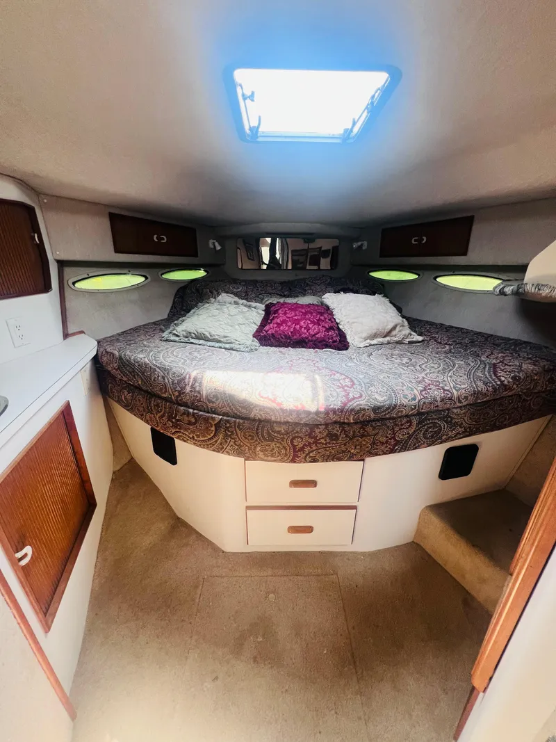 Slide: The Image of Sea Ray 390 Express Cruiser 1991 - 2