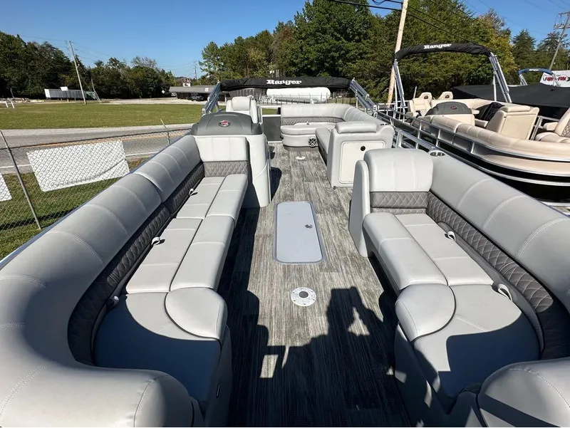 Slide: The Image of Ranger 223C 2024 - 10