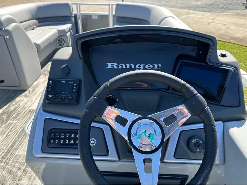 Slide: The Image of Ranger 223C 2024 - 8