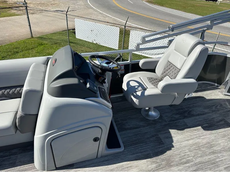 Slide: The Image of Ranger 223C 2024 - 9