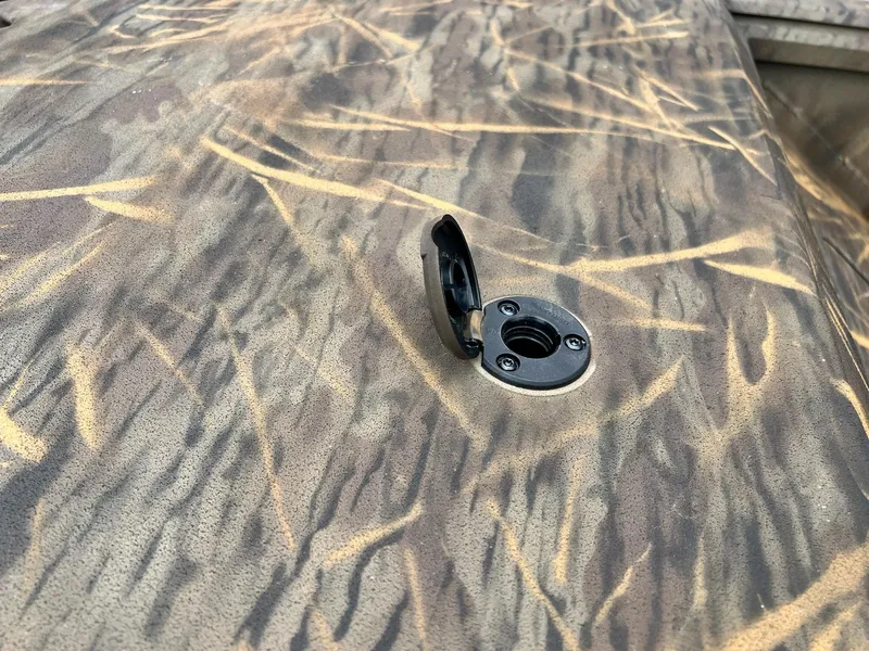 Slide: The Image of G3 Gator Tough 16 FL 2024 - 11