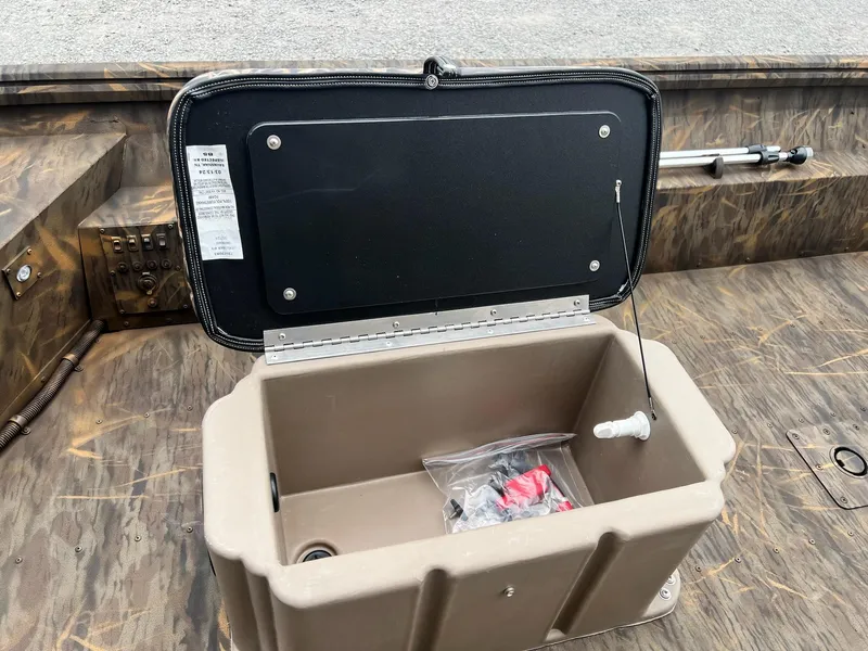 Slide: The Image of G3 Gator Tough 16 FL 2024 - 12