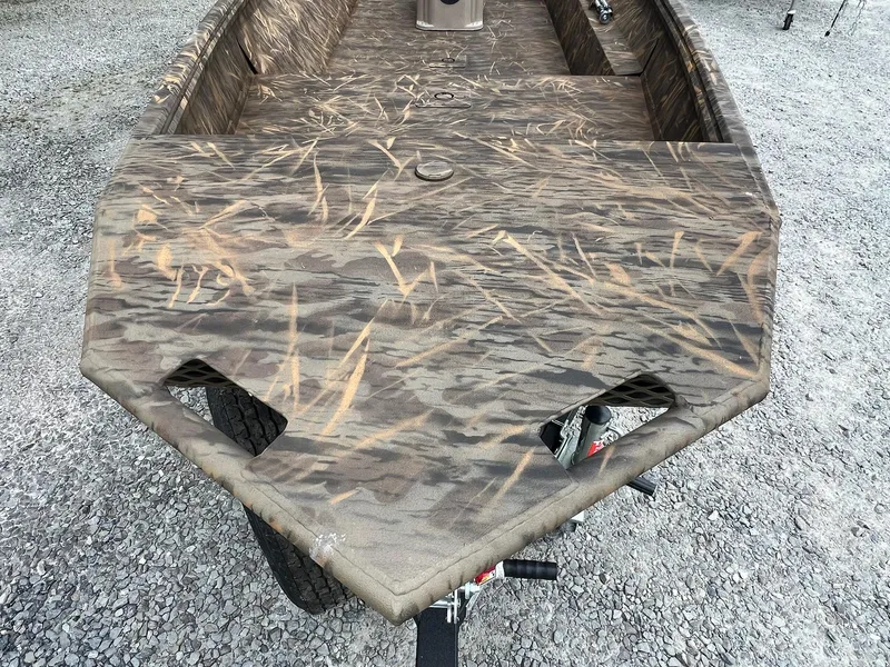 Slide: The Image of G3 Gator Tough 16 FL 2024 - 24